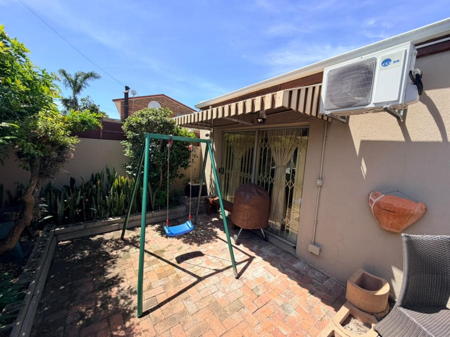 To Let 2 Bedroom Property for Rent in St Michaels Western Cape